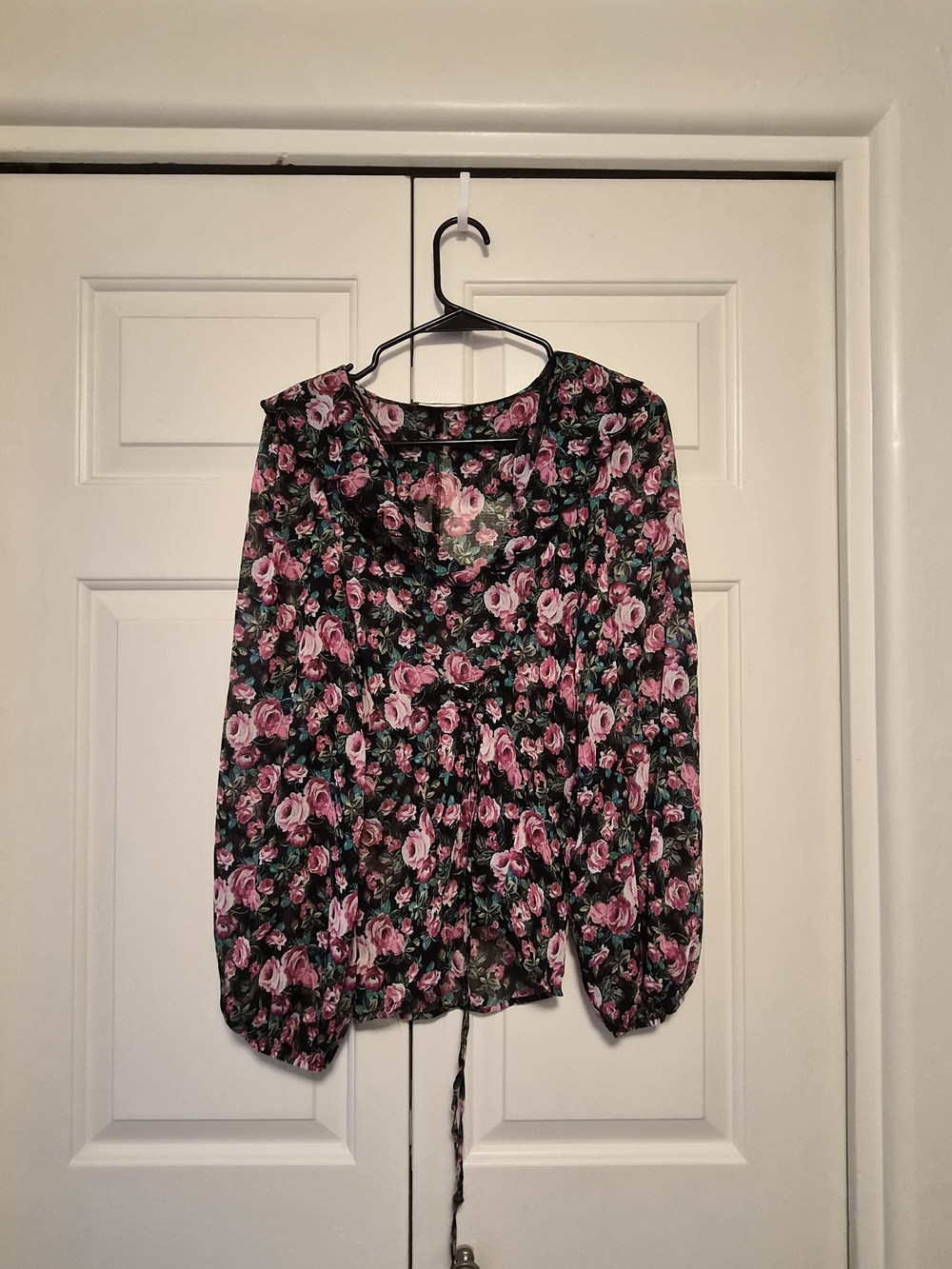Zara Pink Rose Print V-Neck Long Sleeve Blouse